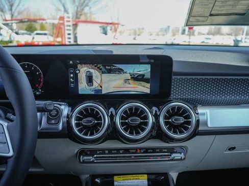 Certified 2026 Mercedes-Benz GLB 250 4MATIC image 17