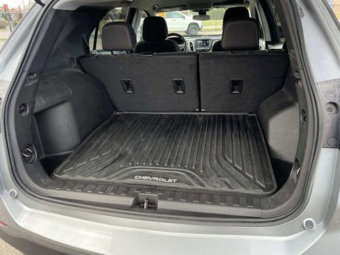 Used 2023 Chevrolet Equinox LS w/ LS Convenience Package image 9
