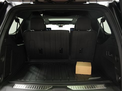 New 2026 GMC Yukon XL AT4 w/ AT4 Premium Plus Package image 15