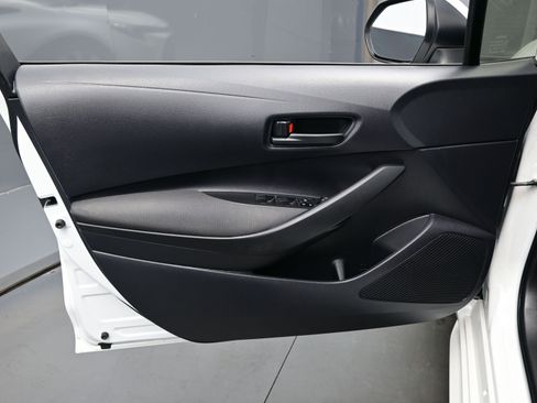 Used 2024 Toyota Corolla LE image 9