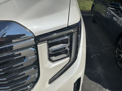 Used 2025 GMC Sierra 1500 Denali AWD/4WD image 11