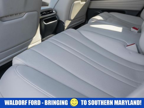 Used 2024 Genesis G80 image 36