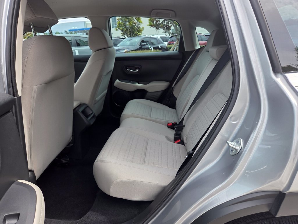 Certified 2025 Honda HR-V LX image 11