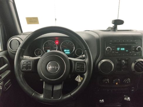 Used 2017 Jeep Wrangler Unlimited Sport w/ Quick Order Package 24S AWD/4WD image 22