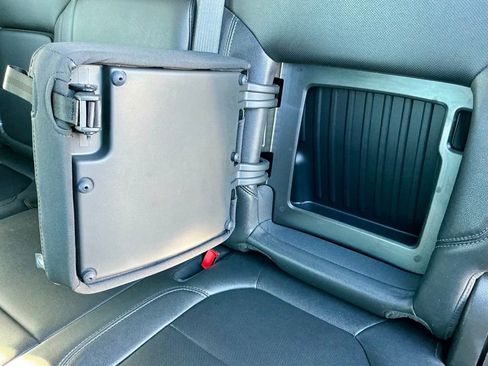 Used 2021 GMC Sierra 1500 SLT image 30