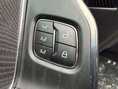 Used 2025 Ford F350 Platinum image 16