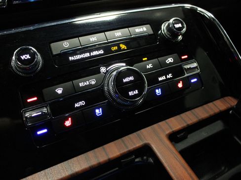 Used 2024 Lincoln Navigator L Reserve AWD/4WD image 25