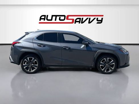 Used 2022 Lexus UX 200 FWD image 8