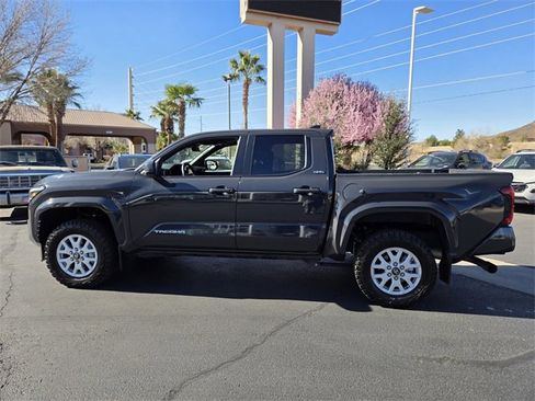 Used 2024 Toyota Tacoma SR5 image 7