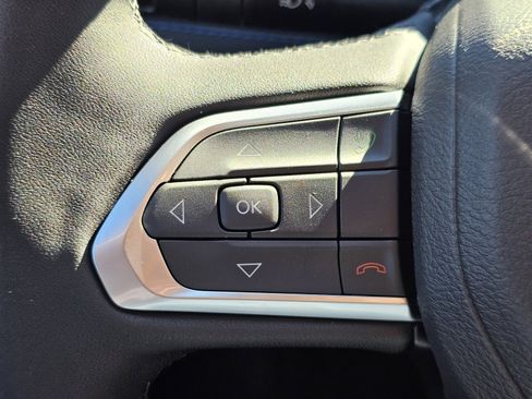 New 2026 Jeep Compass Latitude image 17