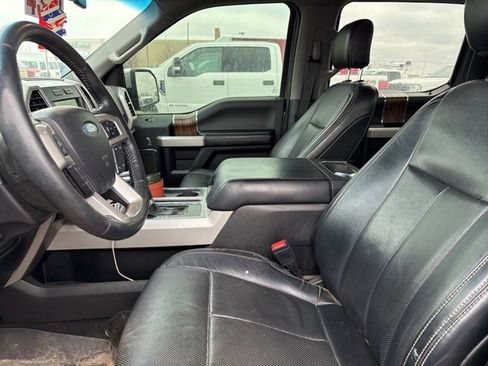 Used 2018 Ford F150 Lariat image 6