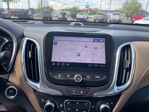 Used 2023 Chevrolet Equinox Premier image 5