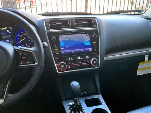 Used 2019 Subaru Outback 2.5i Limited image 6