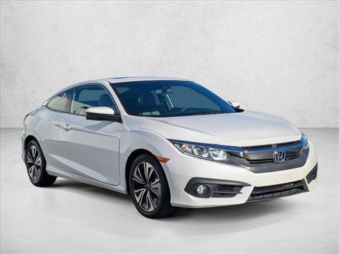 Used 2017 Honda Civic EX-T image 3