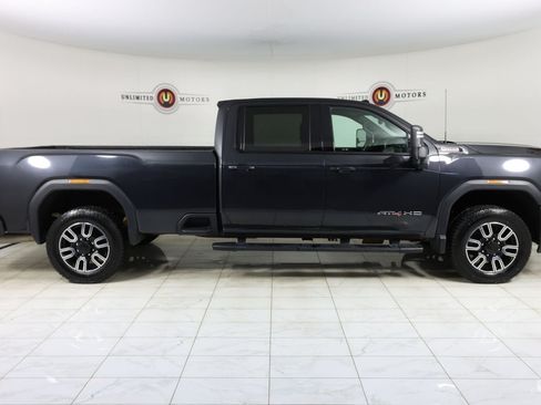 Used 2020 GMC Sierra 2500 AT4 w/ AT4 Premium Package AWD/4WD image 2