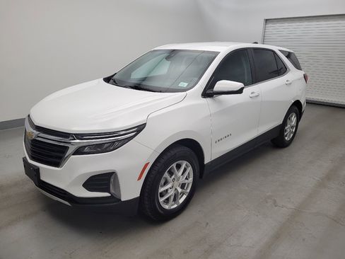Used 2023 Chevrolet Equinox LT AWD/4WD image 2