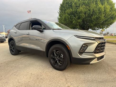 New 2026 Chevrolet Blazer LT w/ Convenience Package AWD/4WD image 9