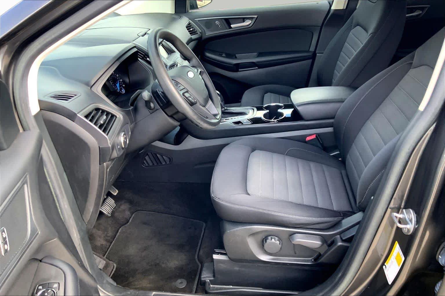 Used 2018 Ford Edge SE FWD image 7