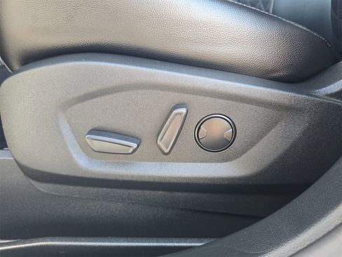 Certified 2024 Ford Edge Titanium image 15