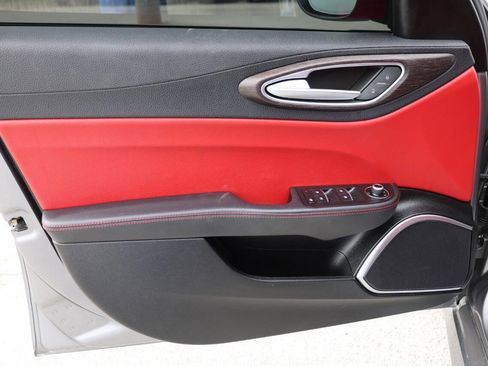 Used 2020 Alfa Romeo Giulia Ti w/ Nero Edizione image 12