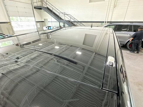 Used 2023 Rivian R1S Adventure AWD/4WD image 25