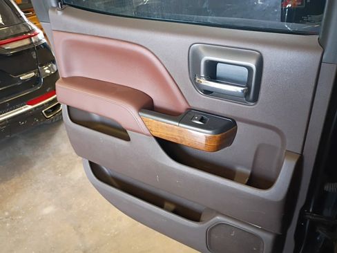 Used 2019 Chevrolet Silverado 2500 High Country AWD/4WD image 35