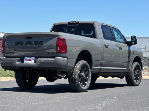 New 2026 RAM 2500 Laramie AWD/4WD image 3
