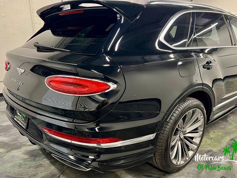 Used 2022 Bentley Bentayga Speed image 12