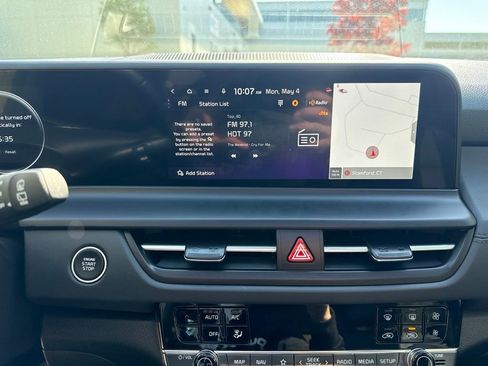 Certified 2025 Kia Seltos EX w/ EX Sunroof Package AWD/4WD image 32