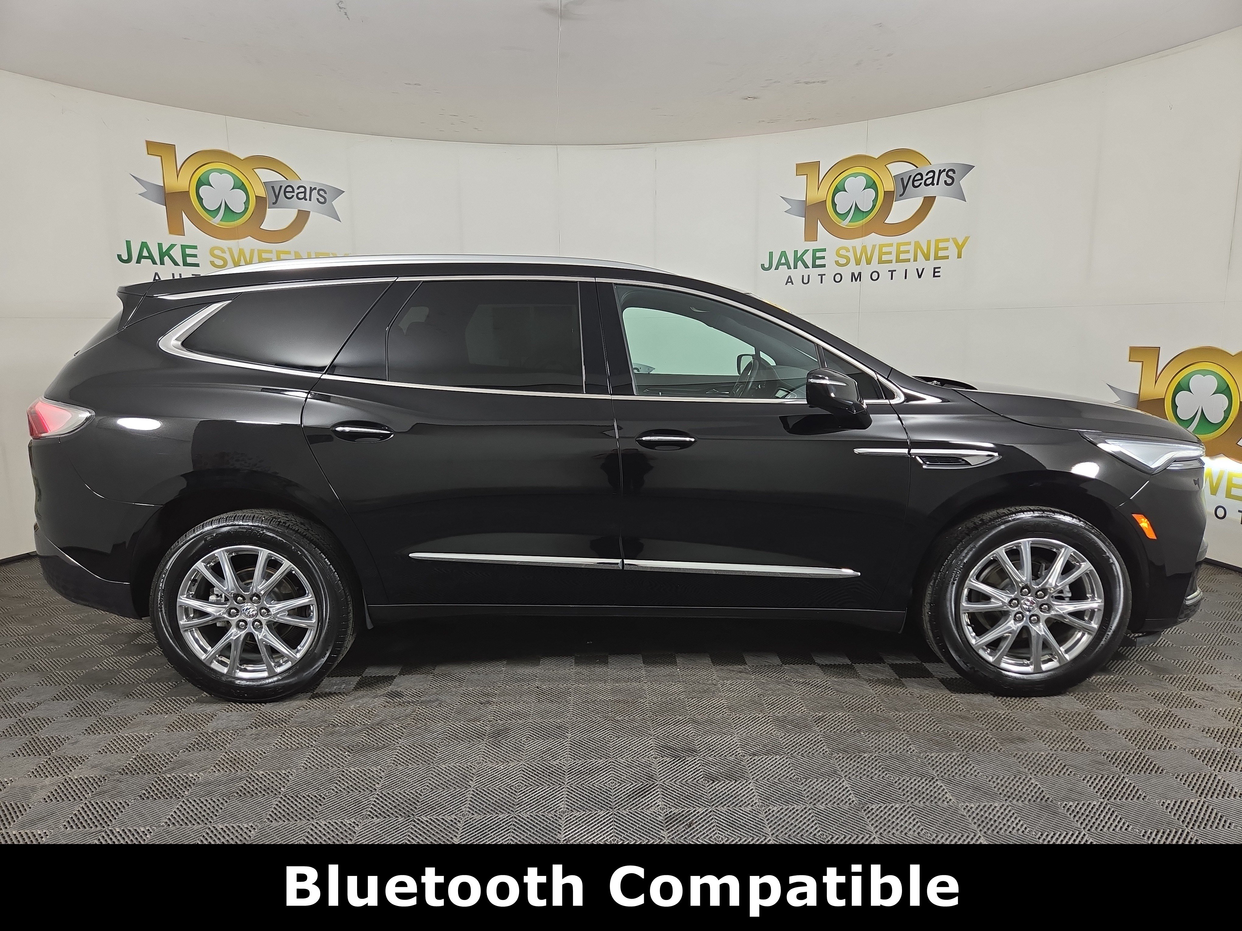 Certified 2024 Buick Enclave Essence w/ Experience Buick Package FWD image 10