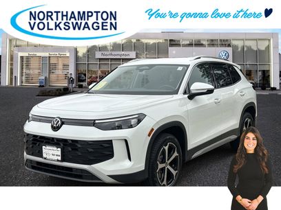 New 2025 Volkswagen Tiguan SE