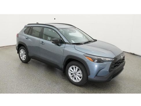New 2026 Toyota Corolla Cross LE FWD image 13