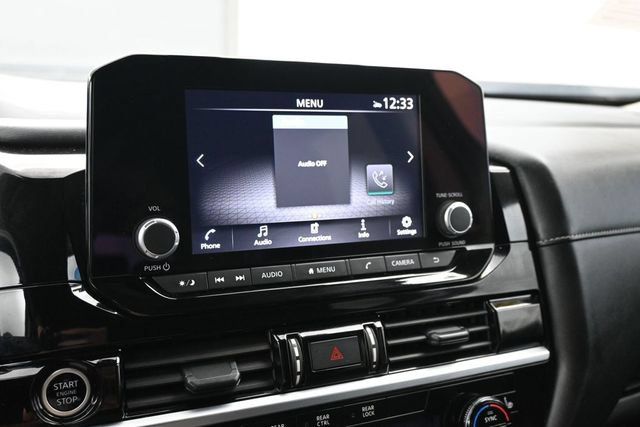 Used 2024 Nissan Pathfinder SV FWD image 14