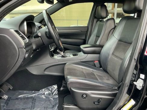 Used 2020 Jeep Grand Cherokee Altitude image 14