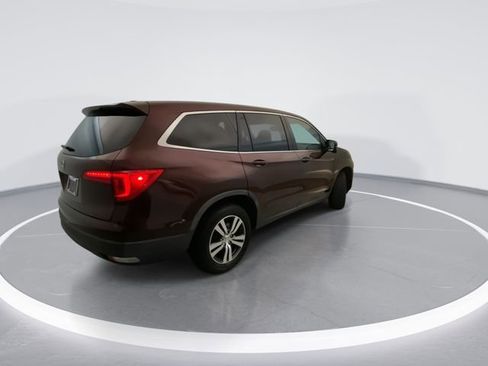 Used 2017 Honda Pilot EX-L image 4