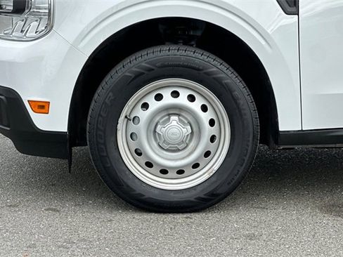 Used 2024 Ford Maverick XL image 30