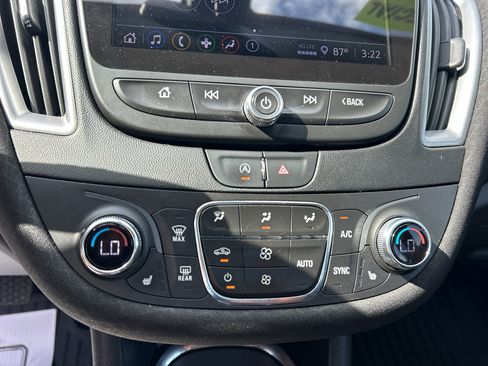 Used 2022 Chevrolet Malibu LT FWD image 27