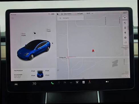 Used 2018 Tesla Model 3 Long Range image 18