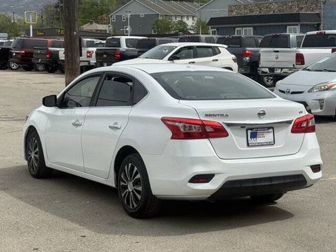 Used 2016 Nissan Sentra SV FWD image 6