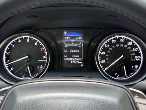 Used 2024 Toyota Camry SE FWD image 26