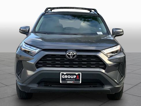 Used 2025 Toyota RAV4 XLE w/ Convenience Package FWD image 4