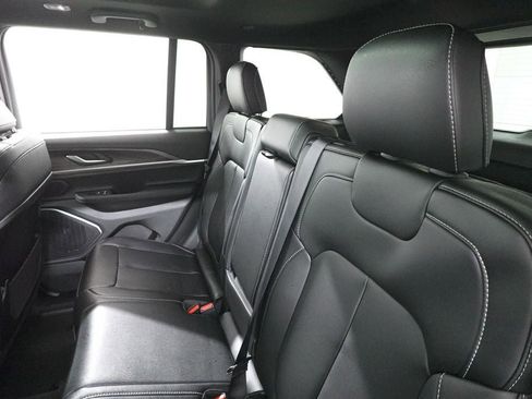 New 2026 Jeep Grand Cherokee Limited image 27