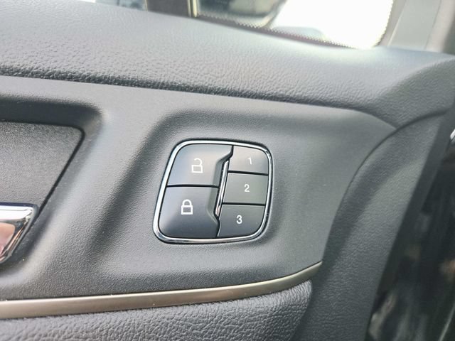 Used 2018 Lincoln MKC Reserve FWD image 34