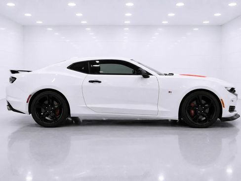 Used 2019 Chevrolet Camaro SS RWD image 6