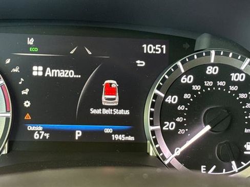 Used 2023 Toyota Highlander LE FWD image 30