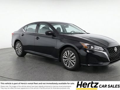 Used 2025 Nissan Altima 2.5 SV