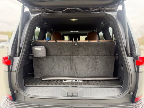Used 2024 Lexus GX 550 w/ Accessory Package (Z1) AWD/4WD image 6