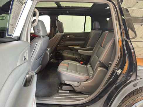 Used 2026 Chevrolet Traverse RS AWD/4WD image 10