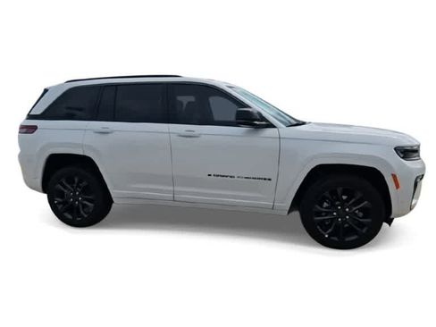 New 2026 Jeep Grand Cherokee Limited Reserve image 9