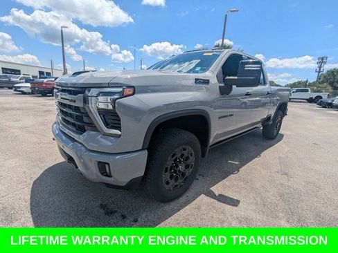 Used 2024 Chevrolet Silverado 2500 LTZ w/ LTZ Plus Package AWD/4WD image 9
